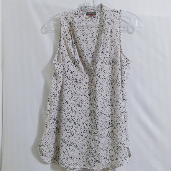 Vince Camuto Sleeveless Pullover Top - Picture 6 of 14
